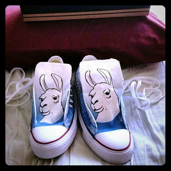 llama converse shoes